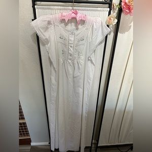 Vintage nightgown cotton size small